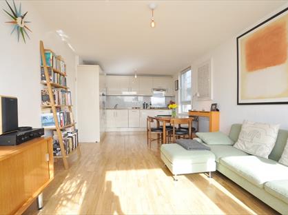 2 Bed Flat, Egremont House, SE13