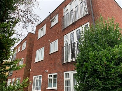 1 Bed Flat, Cookham Road, SL6