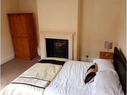 Room in a Shared House, Co-Operative Street, S63