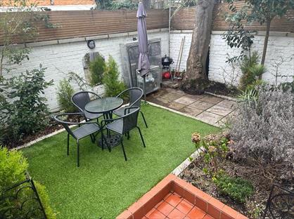 1 Bed Flat, King Street, W6