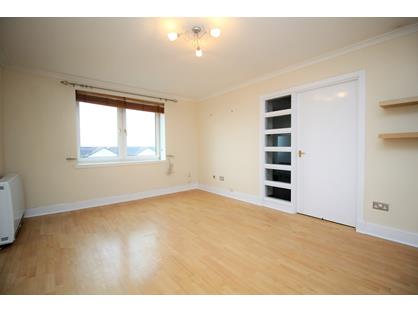 1 Bed Maisonette, Lenzie Place, G21