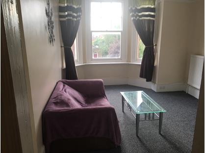 1 Bed Flat, Stoke Road, GU1