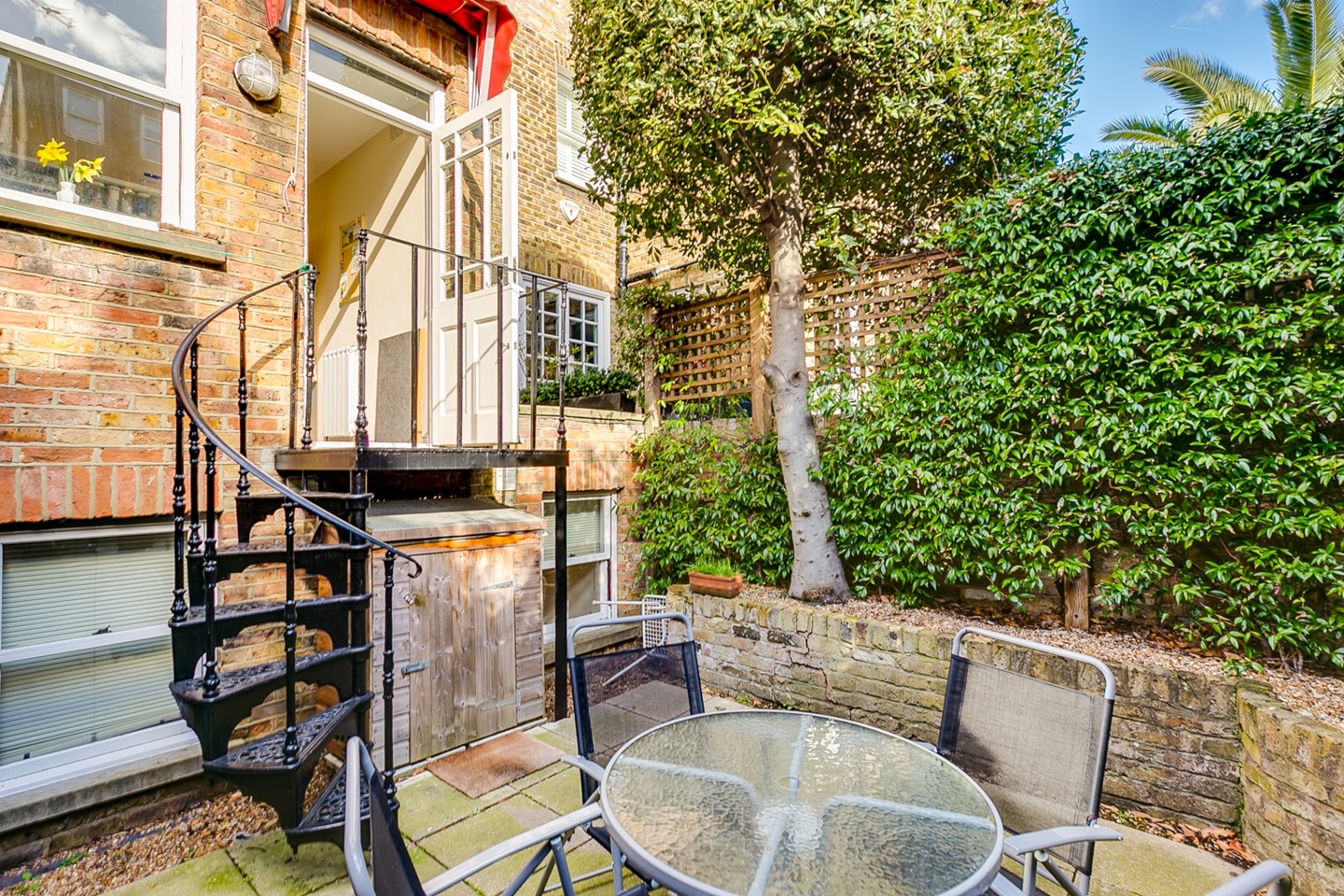 A closer look at Luxury High Rise Properties With Private Garden Access For Rent Near Me
