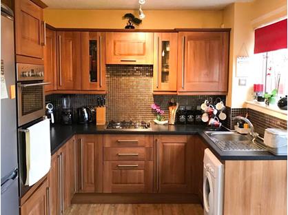 2 Bed Semi-Detached House, Valleyview Drive, FK2