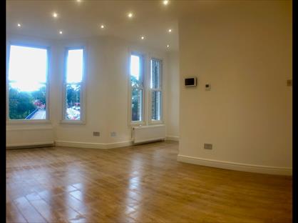 2 Bed Flat, Farquhar Rd, SE19
