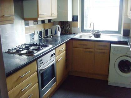 Room in a Shared Flat, Commercial Road, E1