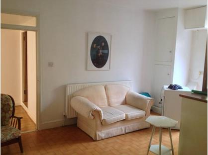 1 Bed Terraced House, Sandringham Road, E8