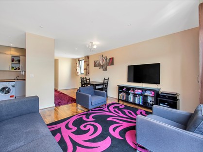 2 bed flat/apartment for rent in 2 Bed Flat, Central House, IG11
