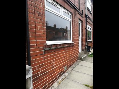 2 Bed End Terrace, Holland Street, WF17