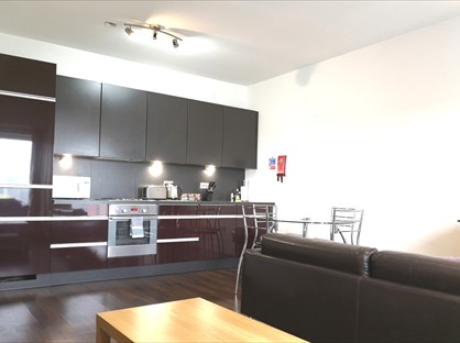 2 Bed Flat, Alencon Link, RG21