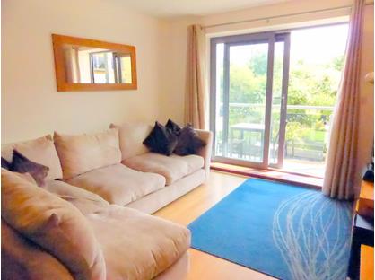 2 Bed Flat, St. Georges Grove, SW17