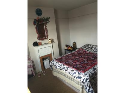 Room in a Shared Flat, Pennine Drive, NW2