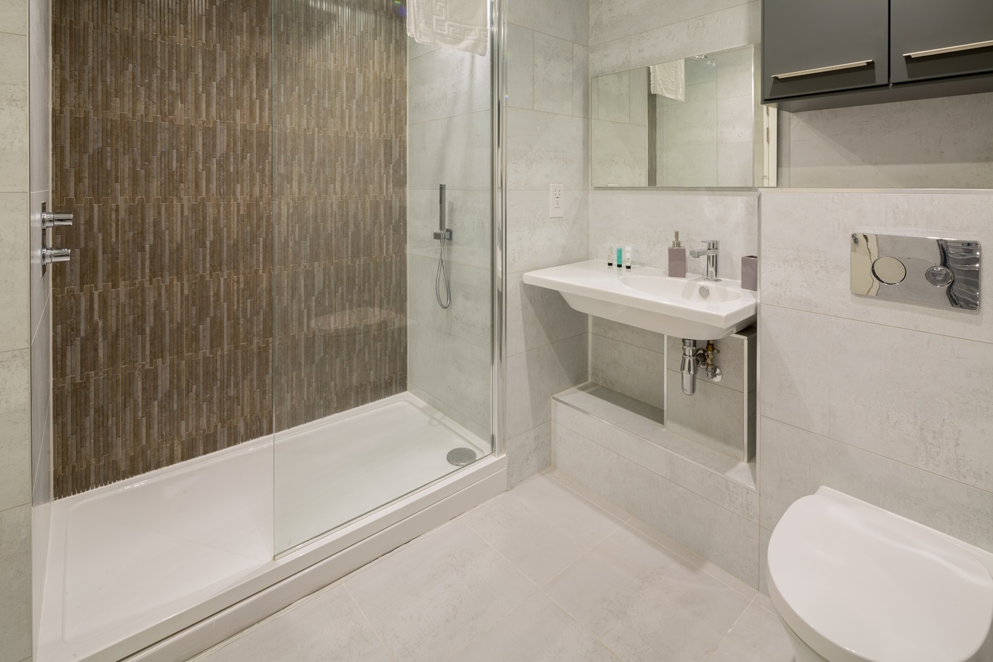 Additional image 10 of 2 Bed Flat, Marque House, CB2, N1 7GU