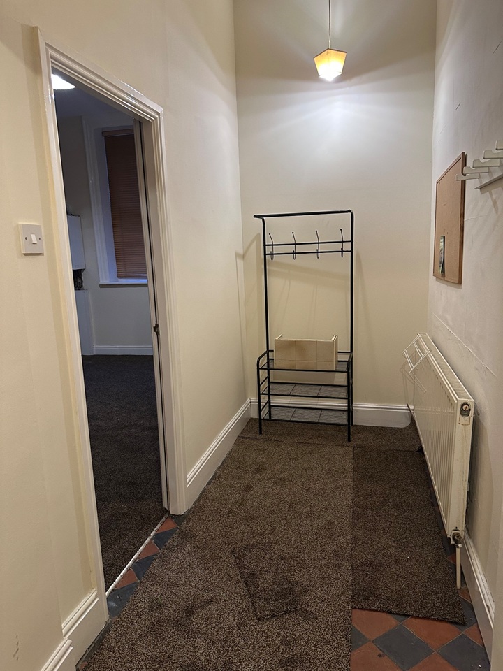 Bradford - 1 Bed Flat, Mount Royd, BD8 - To Rent Now for £600.00 p/m