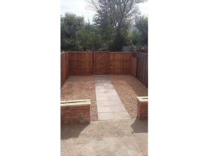 2 Bed Terraced House, Wakefield Road, WF5