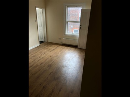 1 Bed Flat, Wadsworth Road, UB6