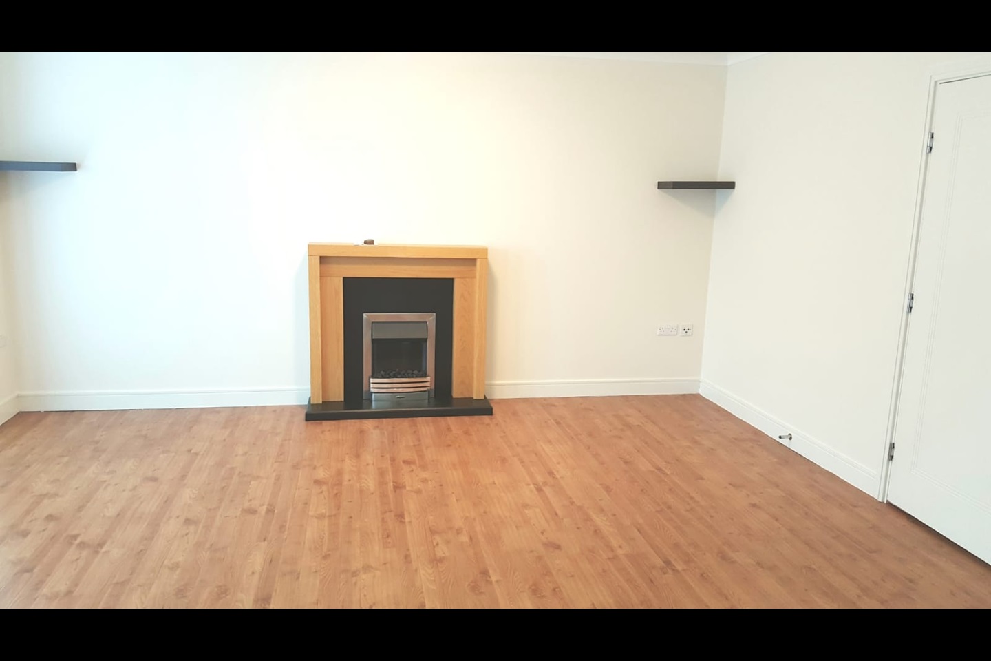 Barnstaple 2 Bed Flat, Mills Way, EX31 To Rent Now for £975.00 p/m