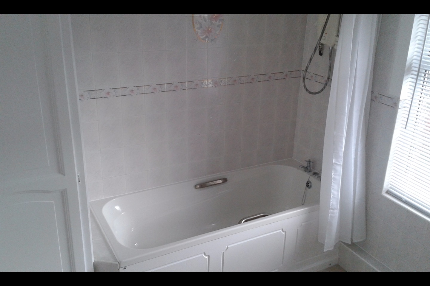 Additional image 9 of 2 Bed End Terrace, Smith St, S35, N1 7GU