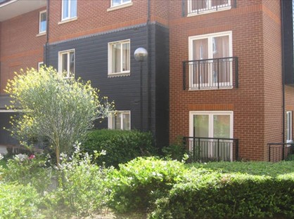 2 Bed Flat, John Dyde Close, CM23