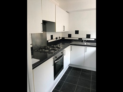 1 Bed Flat, St. James Road, SM1