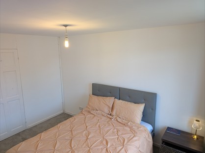 Room in a Shared House, Holbeck, RG12