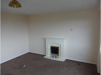 2 Bed Terraced House, School Crescent, WF13