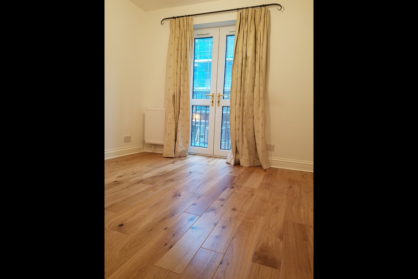1 Bed Flat, Whiston Road, E2 photo 3
