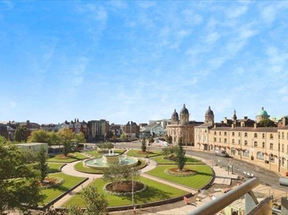 2 Bed Flat, Queens Court, HU1
