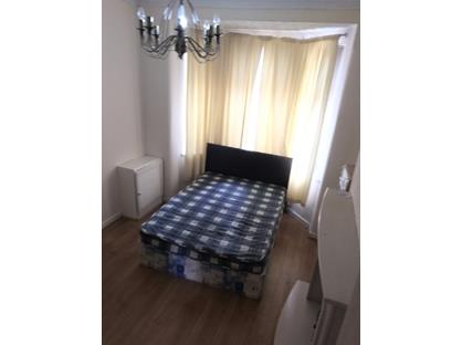 Room in a Shared House, Tootal Drive, M5