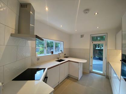 3 Bed Detached House, Kidbrooke Grove, SE3