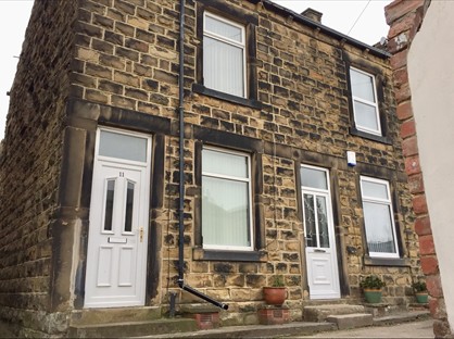 1 Bed Terraced House, Lords Buildings, LS27