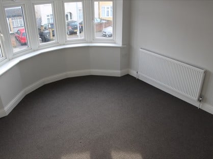 Room in a Shared House, Roxy Avenue, RM6