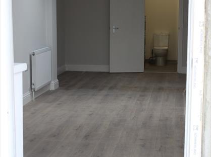 Room in a Shared House, Roxy Avenue, RM6