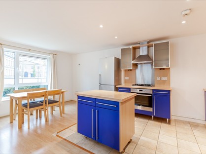 2 Bed Flat, Hopton Road, SE18