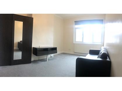 4 Bed Flat, Woodside Road, N22