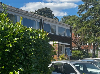 3 Bed End Terrace, Sheldon Close, RH2