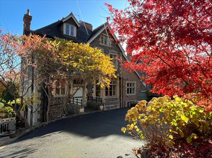 Room in a Shared House, College Grove, WR14