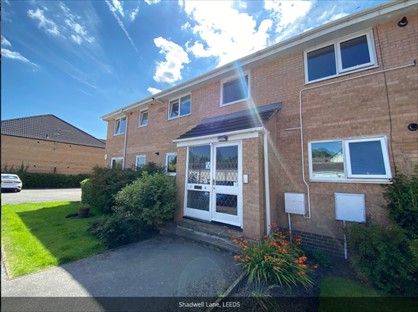 2 Bed Flat, Chartwell Court, LS17