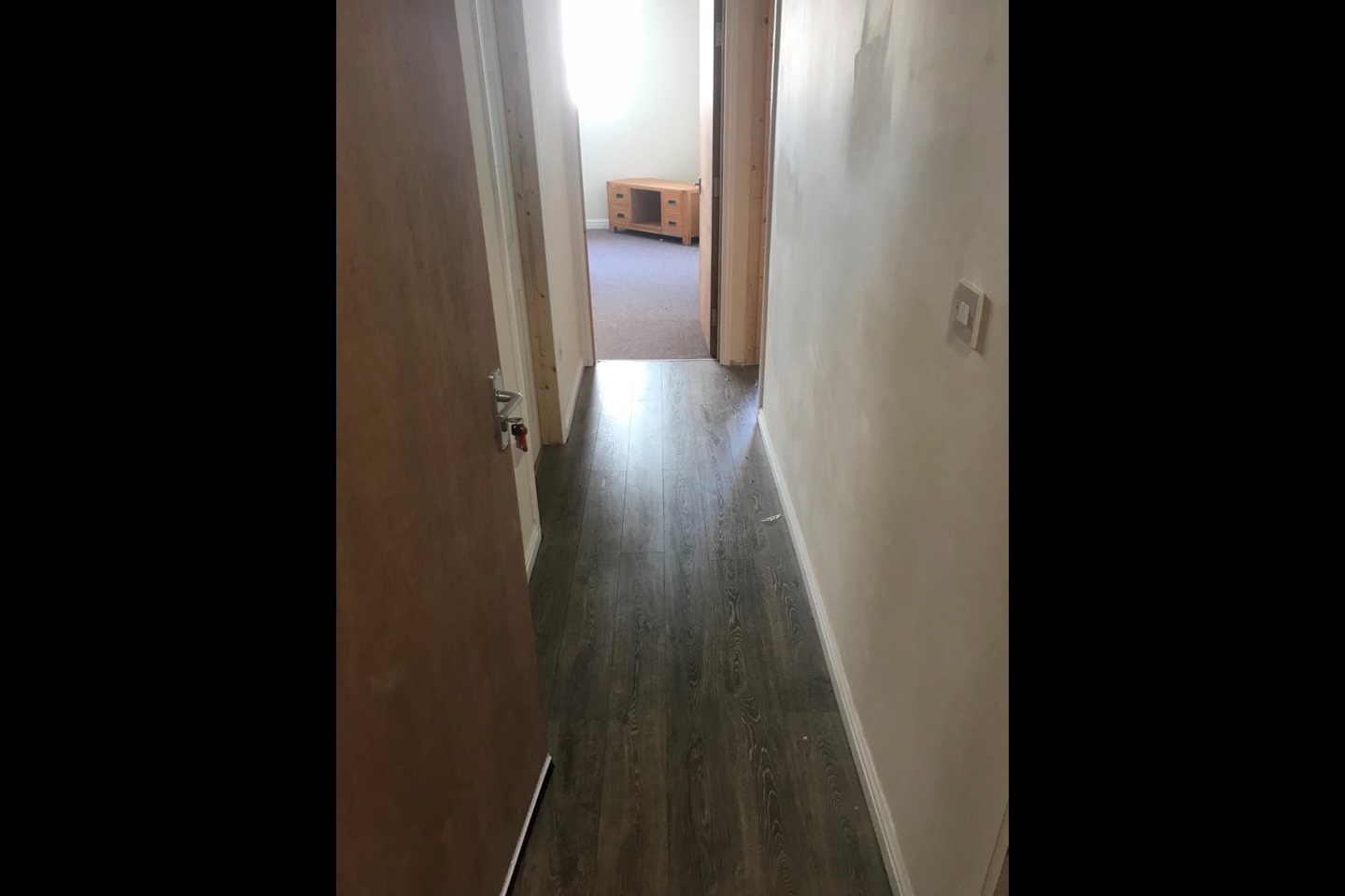 Aberbargoed, Bargoed 1 Bed Flat, Commercial Street, CF81 To Rent Now for £450.00 p/m