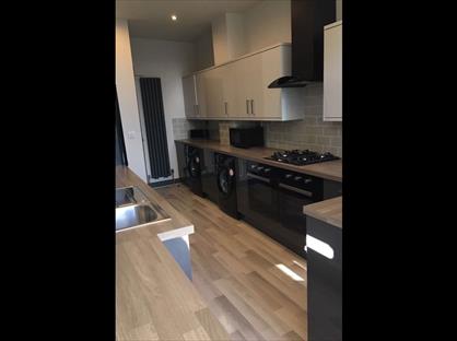 Room in a Shared House, Cambridge Street, WF10