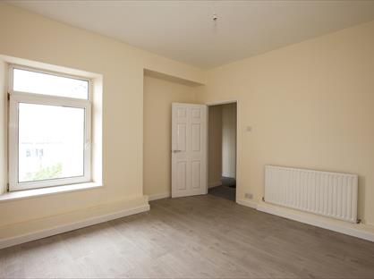 1 Bed Flat, Brynmair Rd, CF44