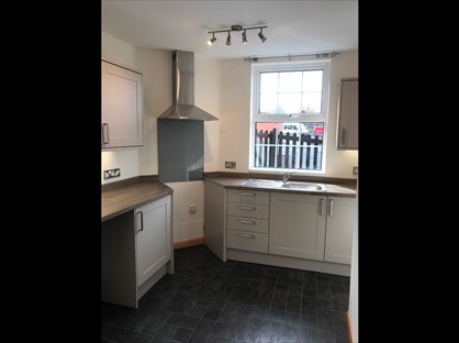 2 Bed Flat, New Road, SY16