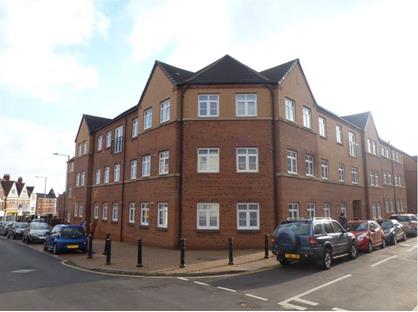 2 Bed Flat, Hunter Penrose Court, NN8