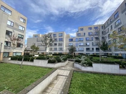 2 Bed Flat, Town Lane, TW19