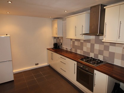 3 Bed Semi-Detached House, Monkspring, S70
