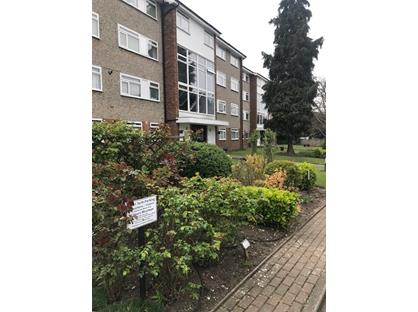 2 Bed Flat, St. James Road, SM1