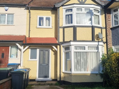 3 Bed Terraced House, Shortlands Close, N18