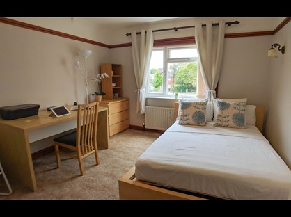 3 Bed Semi-Detached House, Charter Avenue, CV4