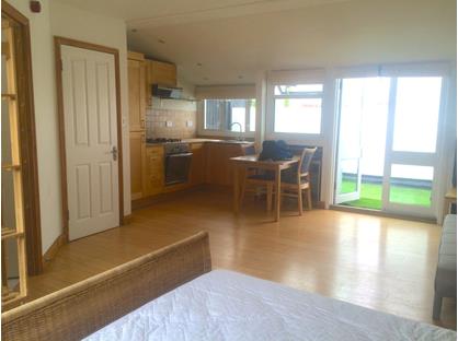 Studio Flat, Danbury Street, N1