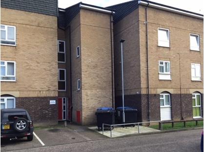 2 Bed Flat, Bretton, PE3